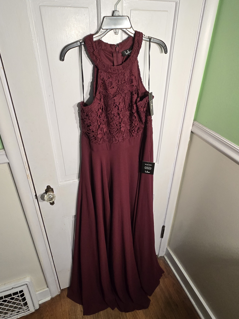 Lulu's Burgundy Lace Halter Maxi Dress Size XL - Picture 2 of 6